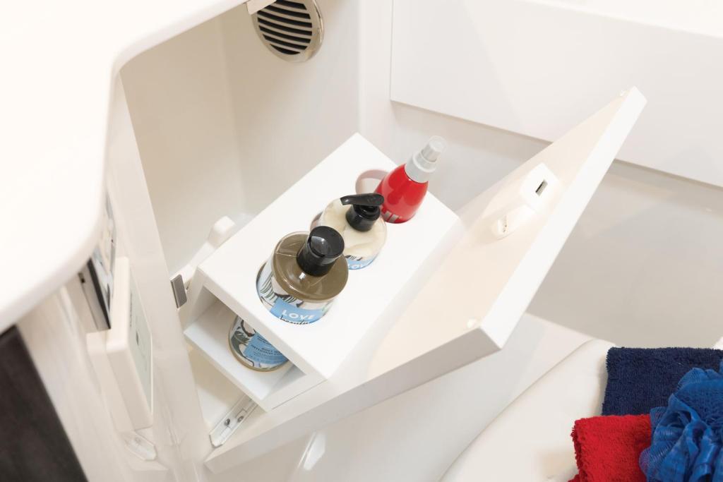 Formula 360 Crossover Bowrider