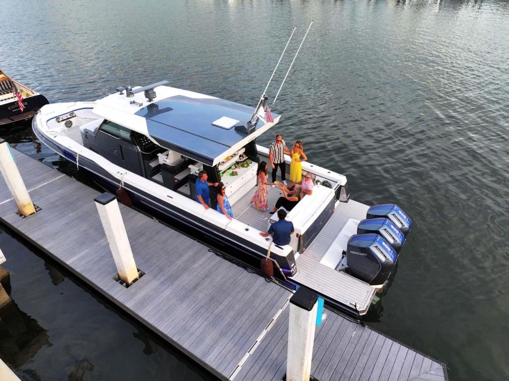 Formula 457 Center Console Sport