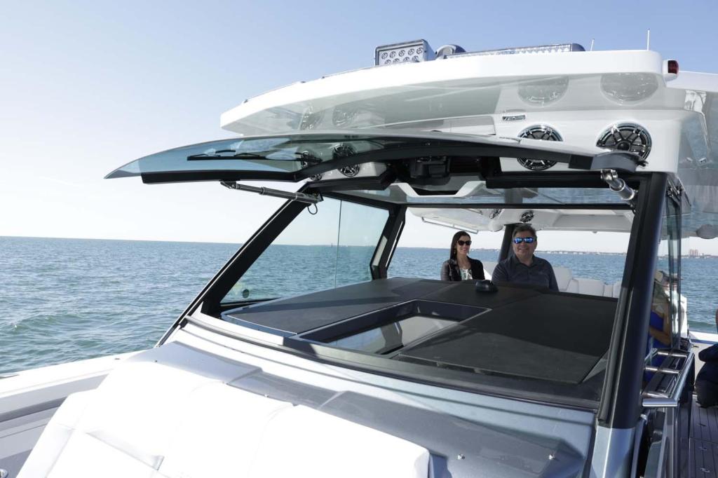 Formula 457 Center Console Sport