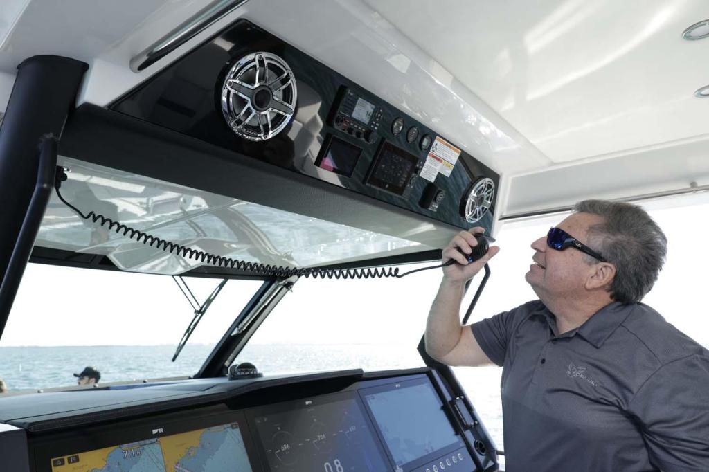 Formula 457 Center Console Sport