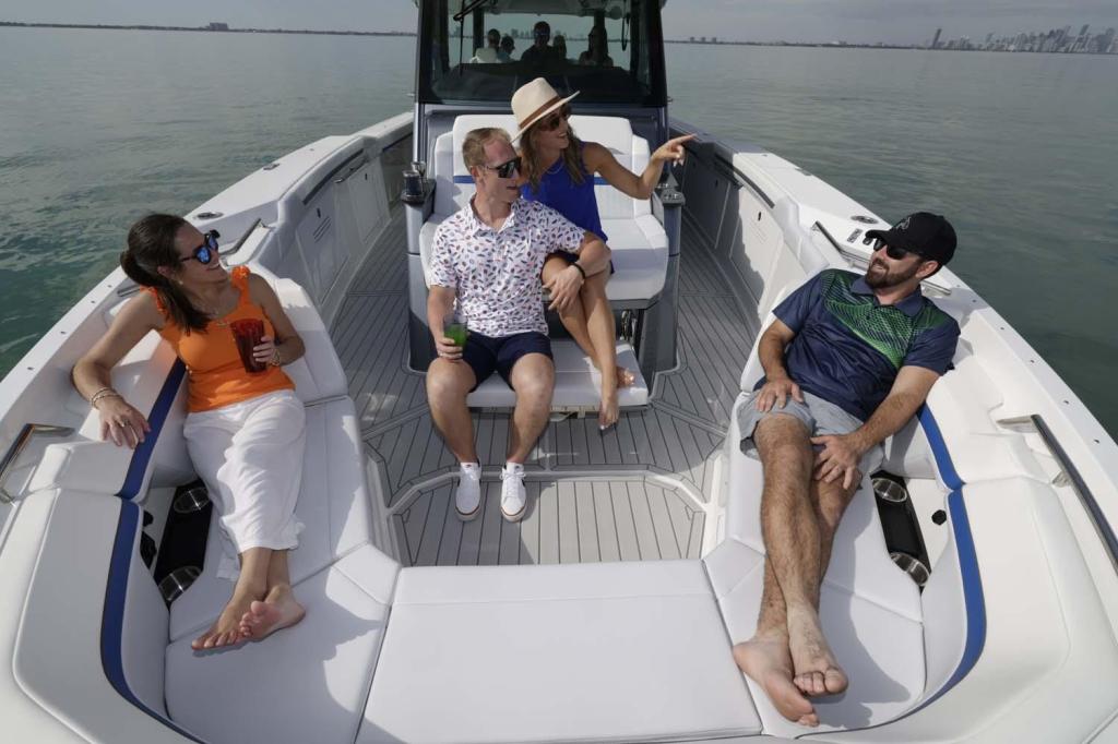 Formula 457 Center Console Sport