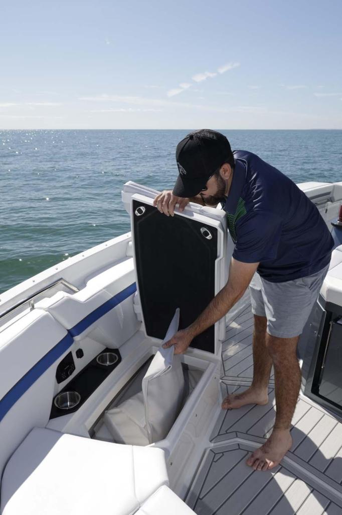 Formula 457 Center Console Sport