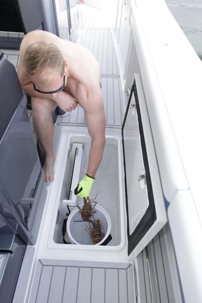 Formula 457 Center Console Sport