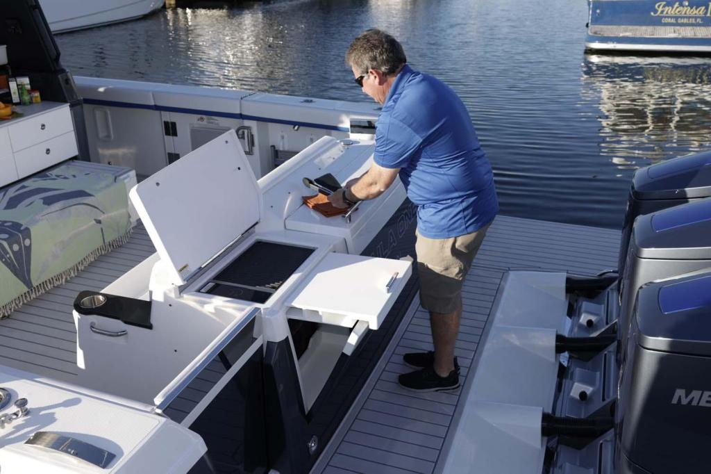 Formula 457 Center Console Sport