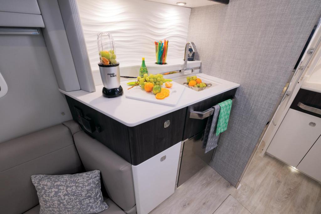 Formula 457 Center Console Sport