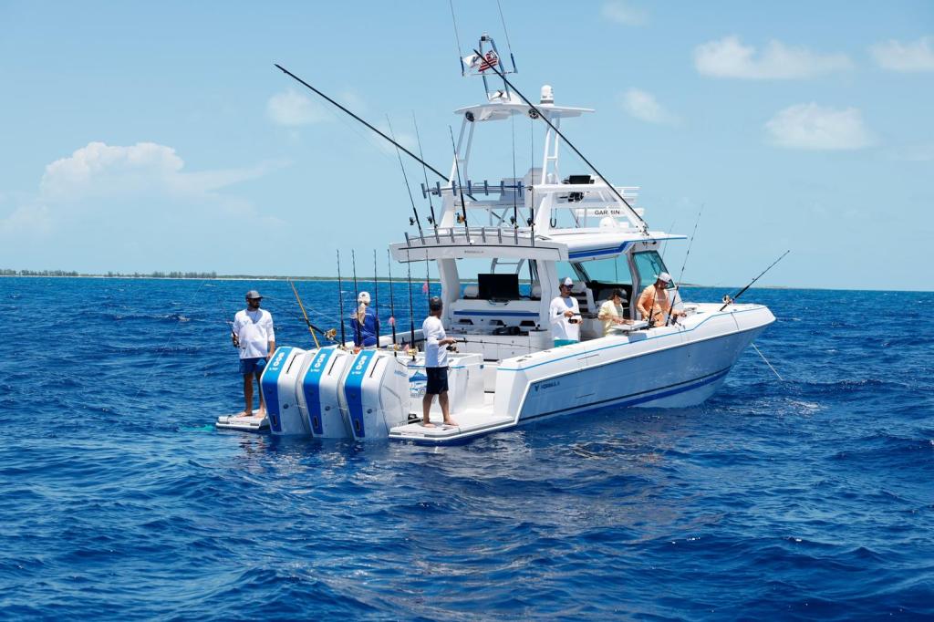 Formula 457 Center Console Fish