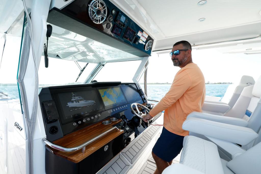 Formula 457 Center Console Fish