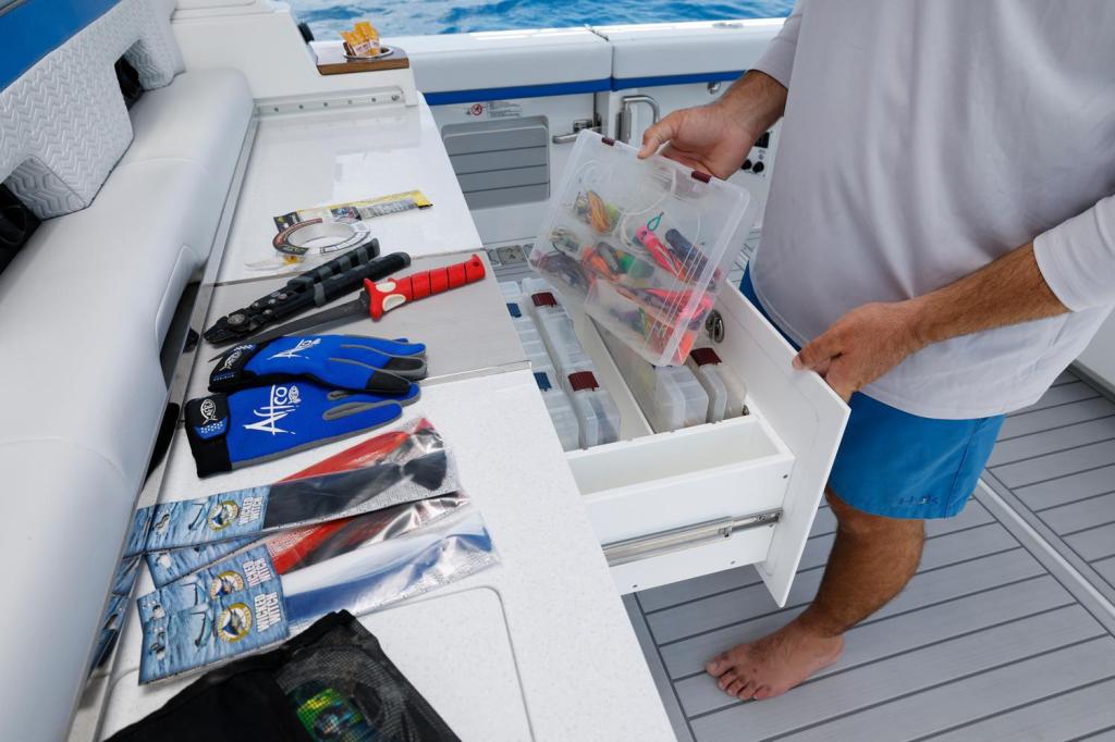 Formula 457 Center Console Fish