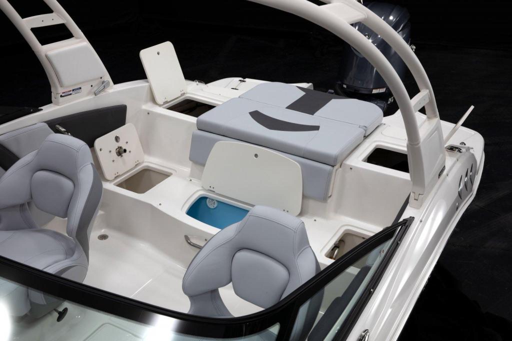 Chaparral 21 SSi OB Ski & Fish