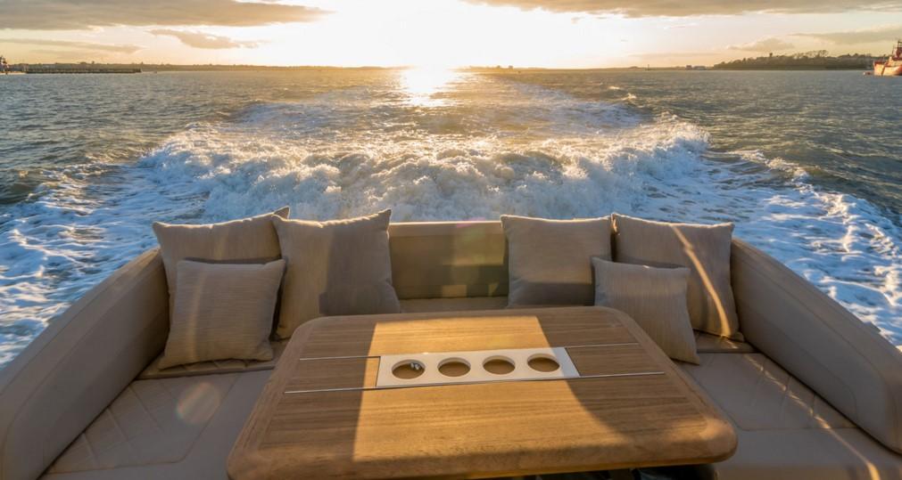 Fairline Squadron 68