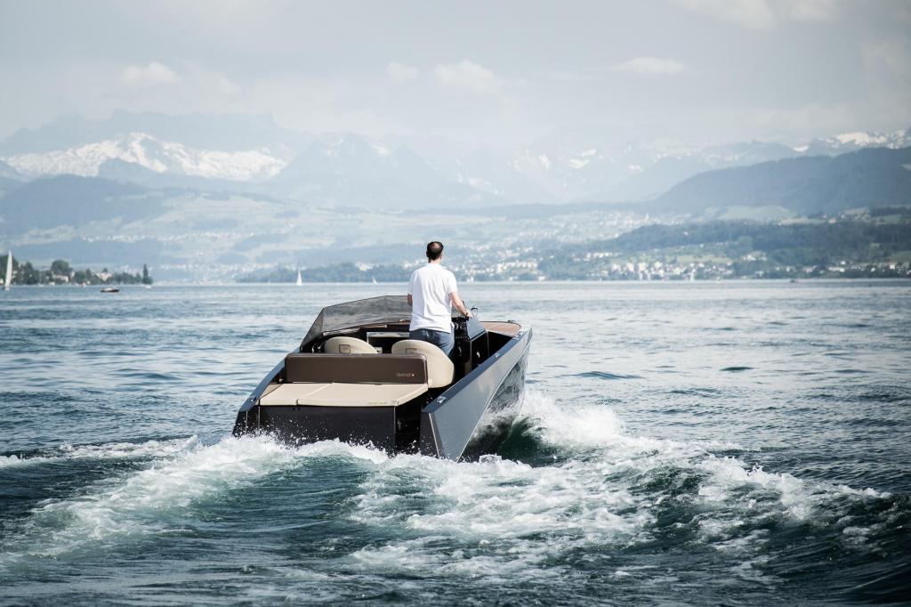 Ganz Boats Ovation 6.8