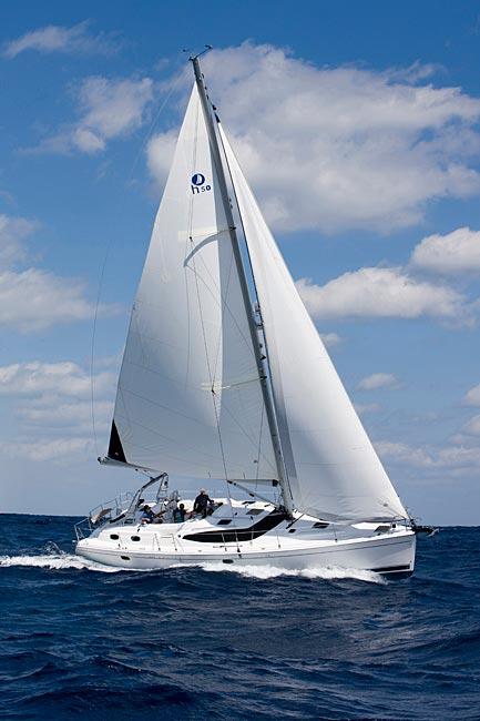 Marlow-Hunter 50 Center Cockpit