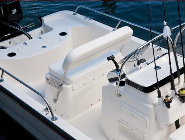 Boston Whaler 150 Montauk