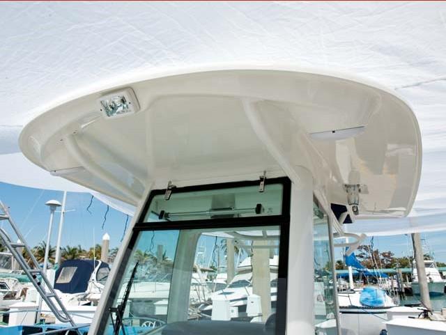 Boston Whaler 250 Outrage