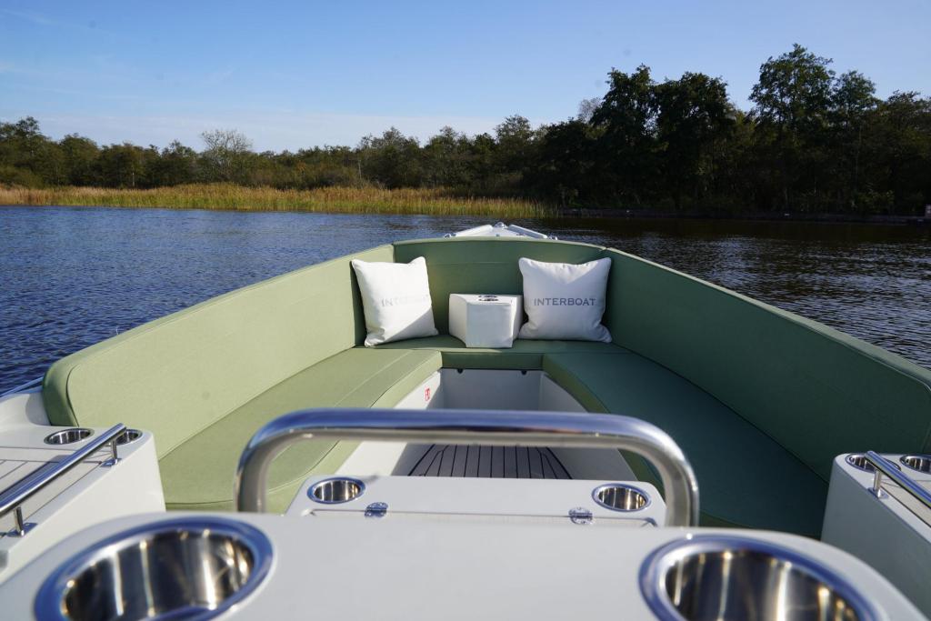 Interboat 19