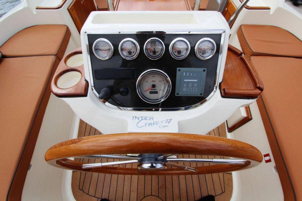 Interboat Intercruiser 27 Cabin