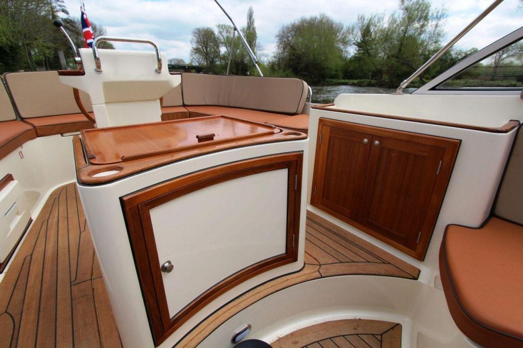 Interboat Intercruiser 27 Cabin