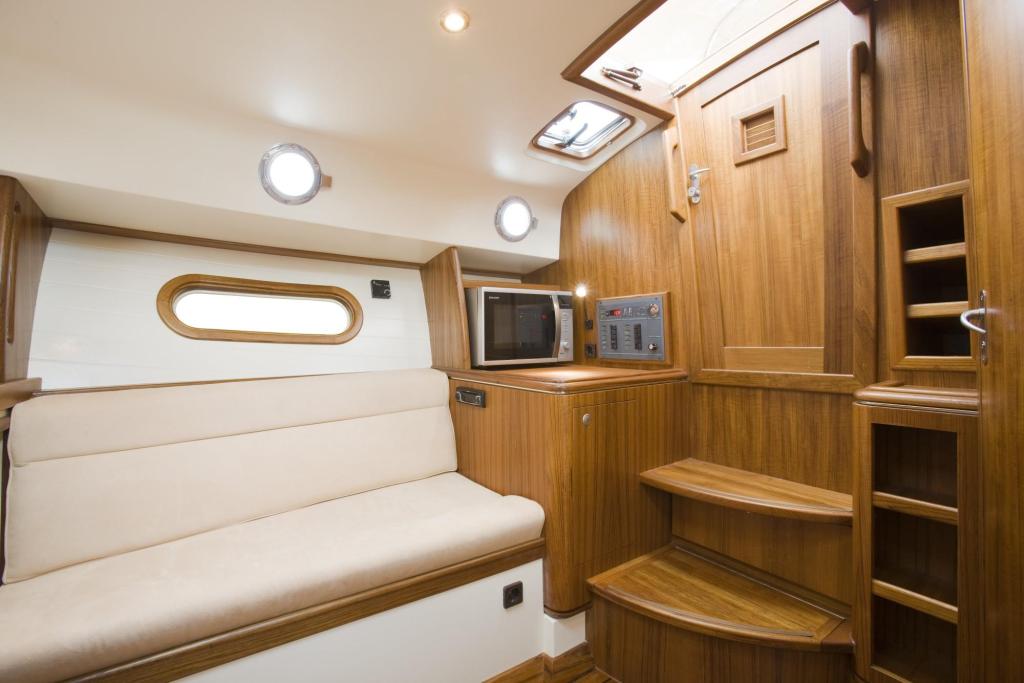 Interboat Intercruiser 29