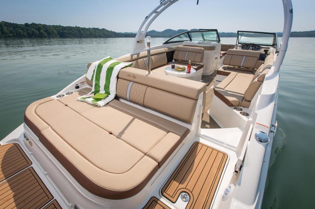 Sea Ray Sport Boat 270 SDX