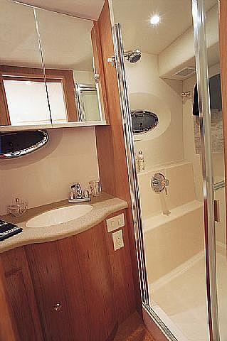 Silverton 35 Motor Yacht