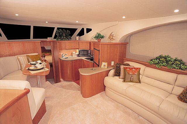 Silverton 35 Motor Yacht