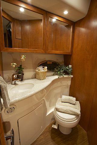 Silverton 43 Sport Bridge