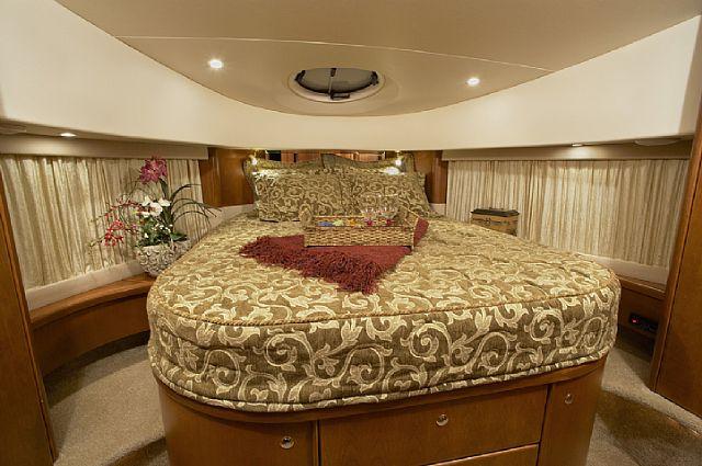 Silverton 43 Sport Bridge