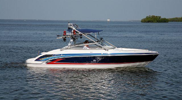 Formula 240 Bowrider