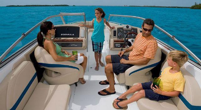 Formula 270 Bowrider