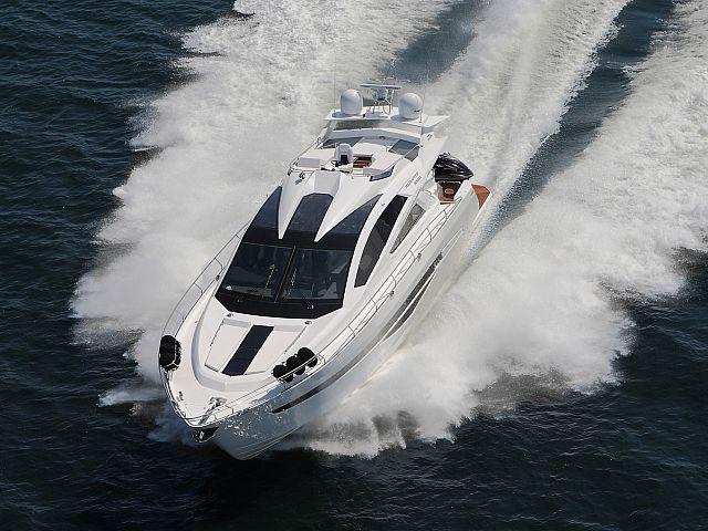Galeon 700 Skydeck
