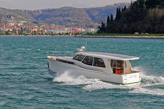 Greenline 33