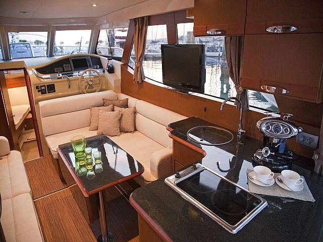 Greenline 33