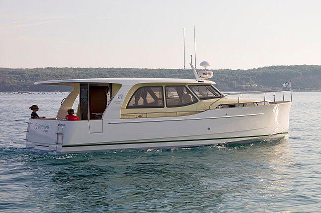 Greenline 33